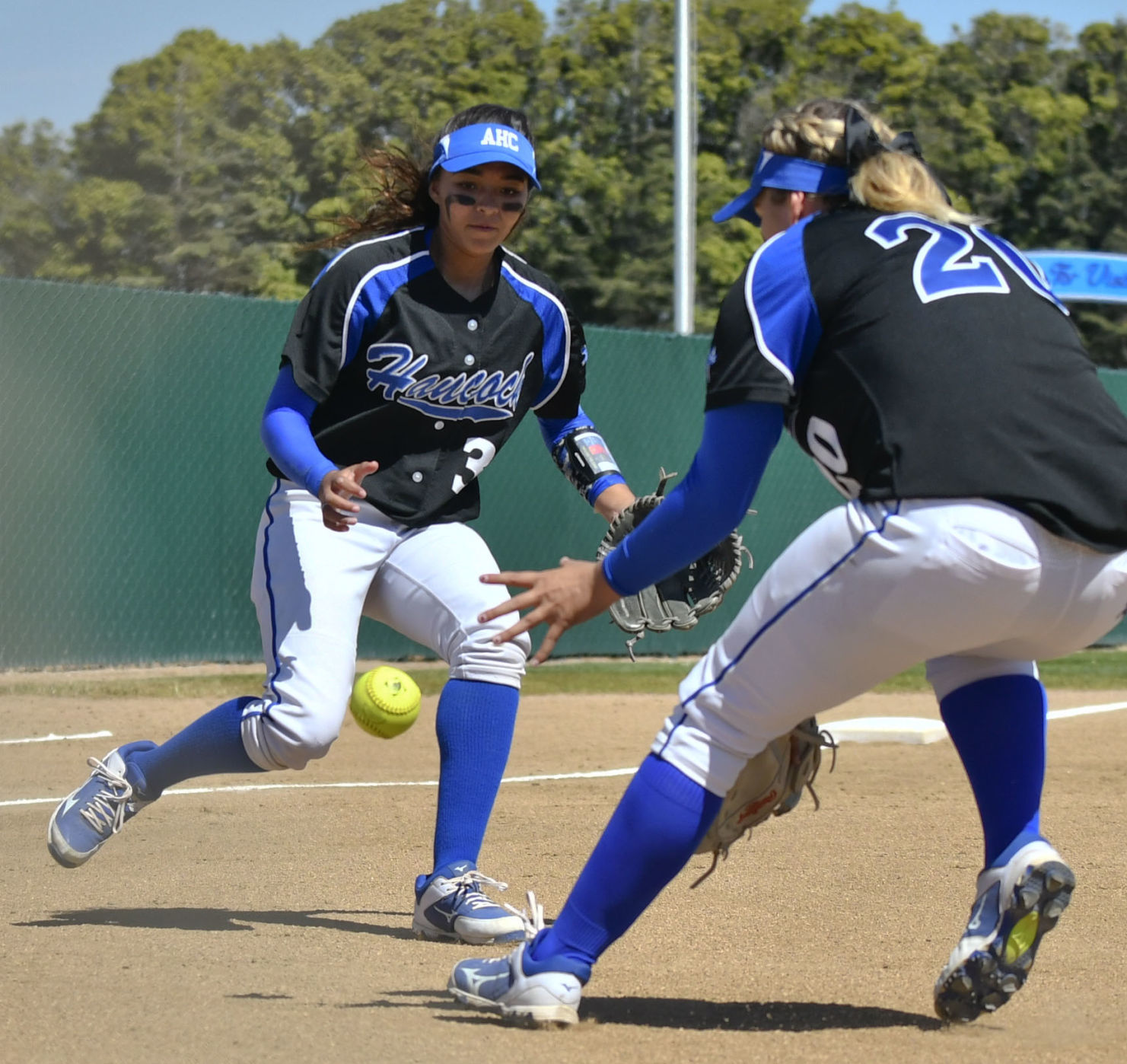 032918 SBCC Hancock softball 09.jpg